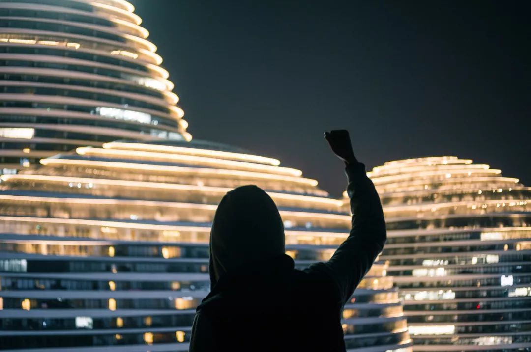 2000年转眼已是二十年前的事了,2000年已经是20年前了