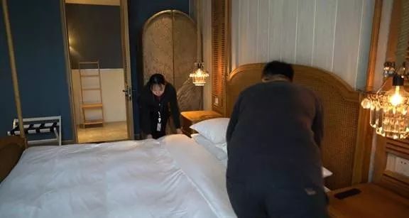 涓ゅ哺鍏变績涔℃潙鎸叴,鍙拌優鎰熷徆涔℃潙鎸叴