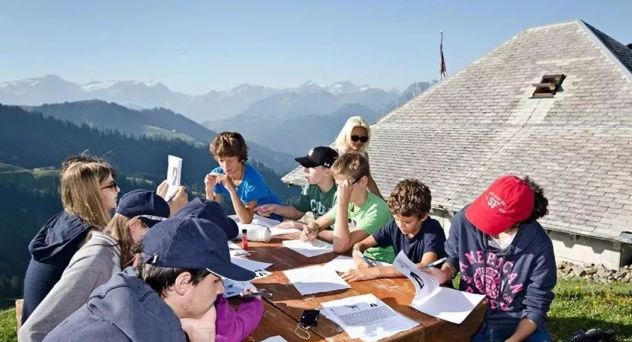 赵文卓子女学费,赵文卓女儿上最贵的学校