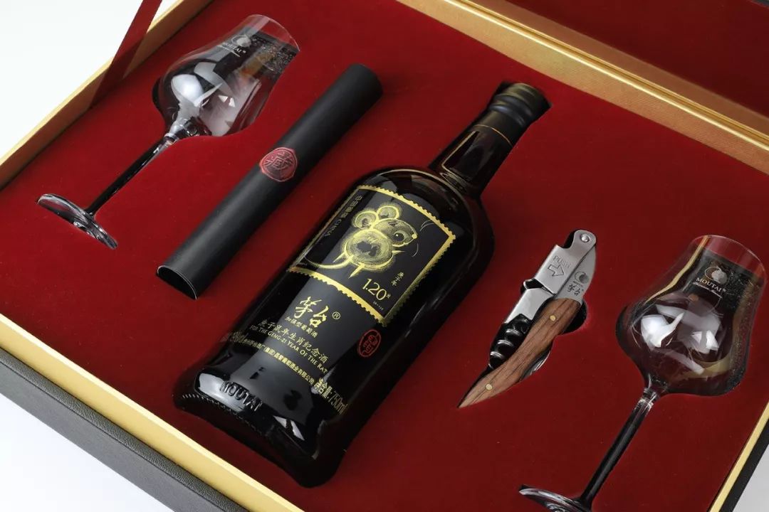 一大波邮品发行,鼠年生肖邮票发售邮迷们排队抢购