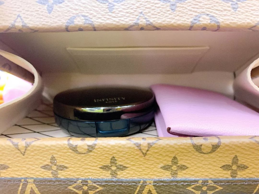 包越买越小，能放下哪个气垫？