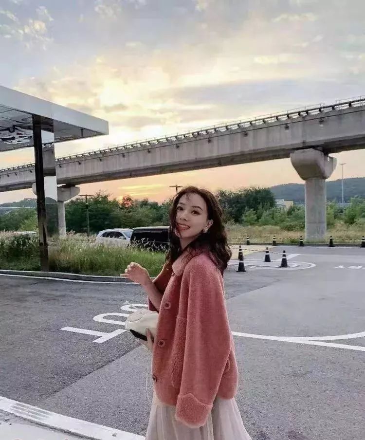 恩施人速抢！大型服装厂库存清仓处理，全场39元起！免费送围巾