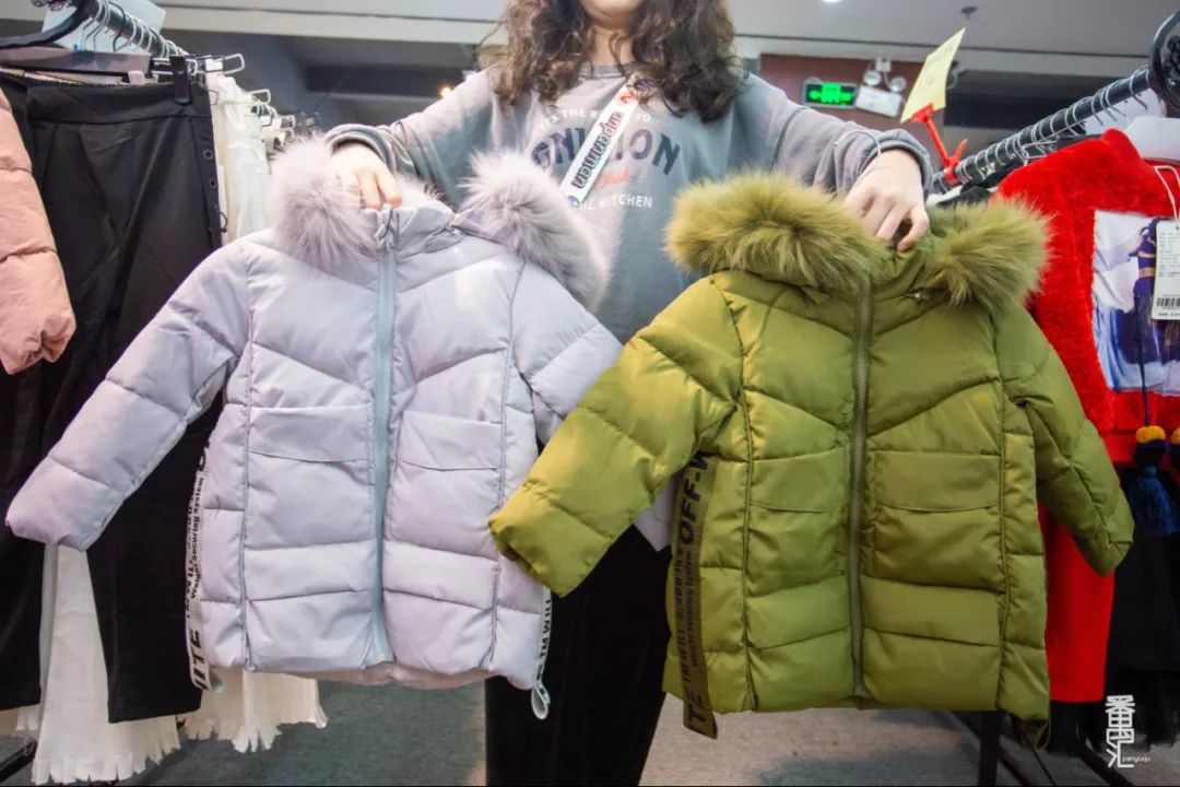 南村工厂特卖店,广州番禺南村特卖场服装