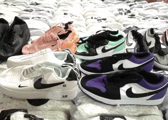 1400万现金海关查获,警方查获数百万元假化妆品