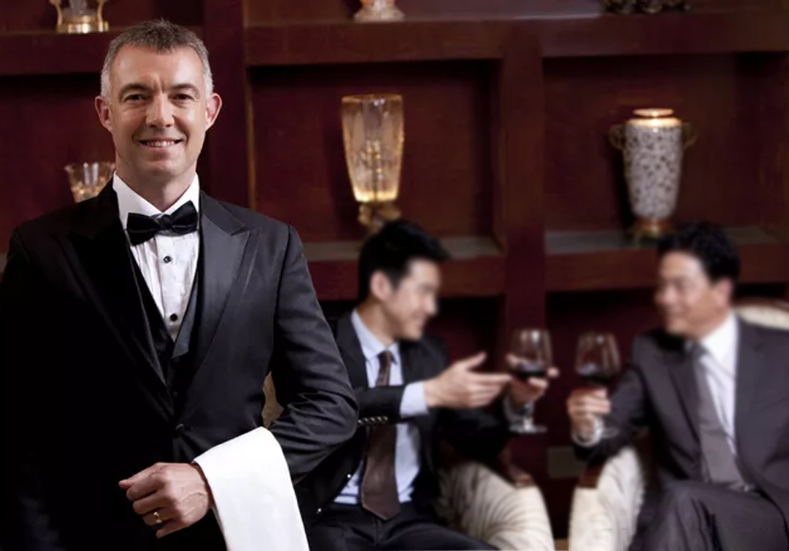 霸气,全球奢侈品买贵包赔!VERTU携私人管家华丽回归