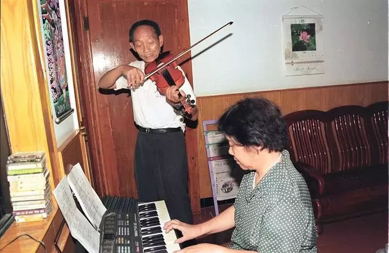 90岁袁隆平再上热搜：永不退休的他，才是这个时代真正的巨星