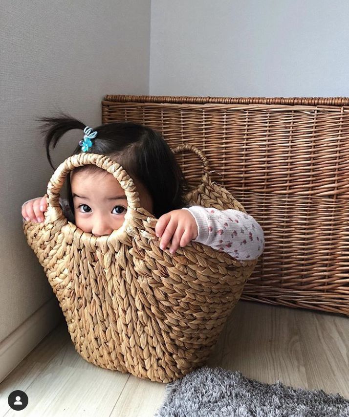 日本一年轻妈妈每天狂晒女儿“丑照”，看到第1张就笑炸了！是亲妈吗哈哈哈…