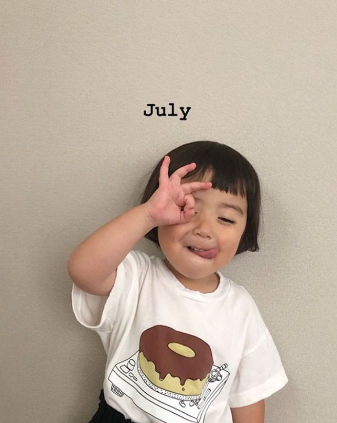 日本一年轻妈妈每天狂晒女儿“丑照”，看到第1张就笑炸了！是亲妈吗哈哈哈…