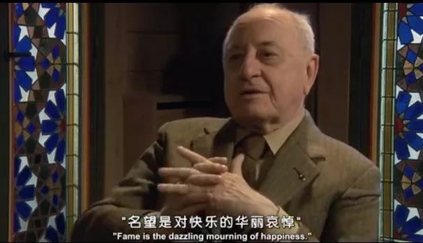 知道你们无聊，于是请来这些时装大师，陪你们一起宅在家中