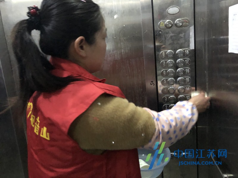 那一抹红照亮游子归家路,那一抹红惊艳了众生