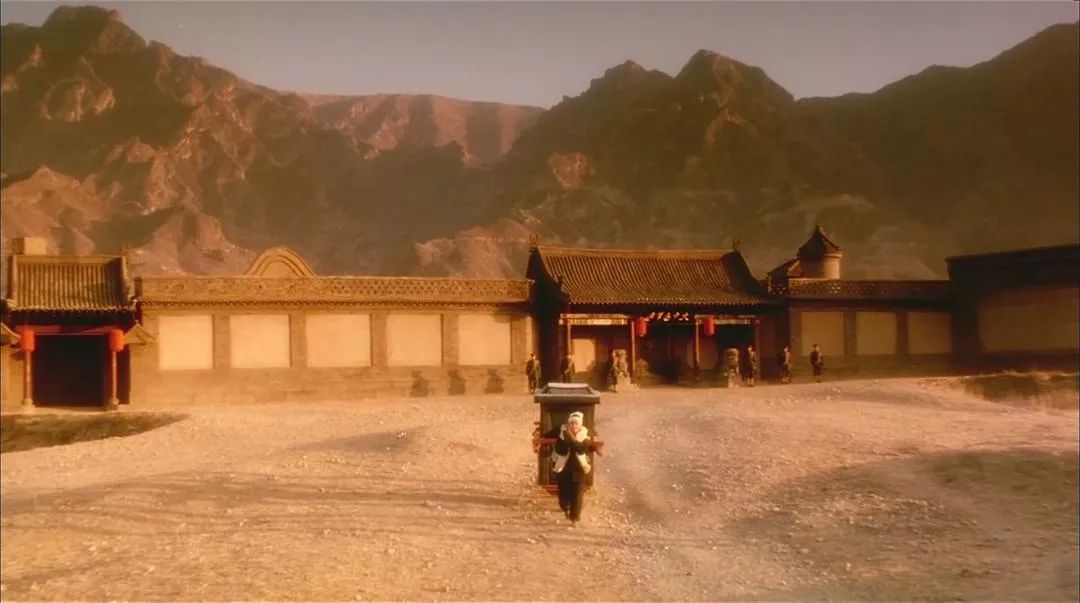 黄土地上的杀戮与幻想——1997年中港合拍武侠电影《龙城正月》