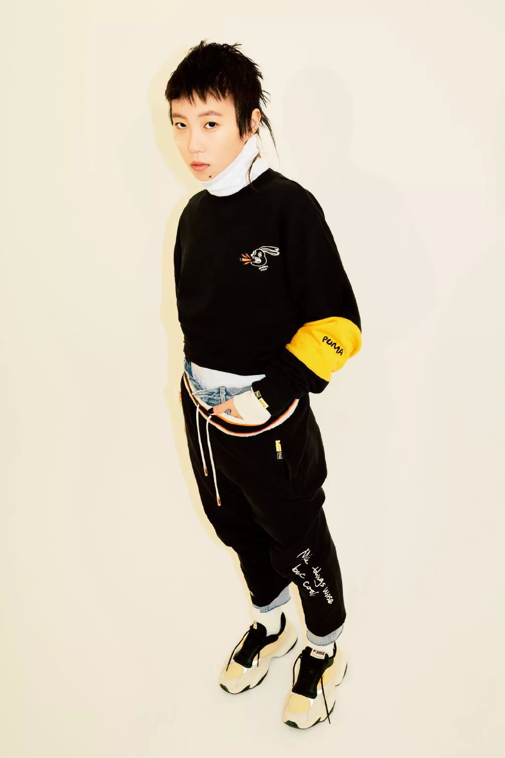 潮流范丨隔空约会时讨论一下你们穿哪双鞋碰面？我是肖战同款