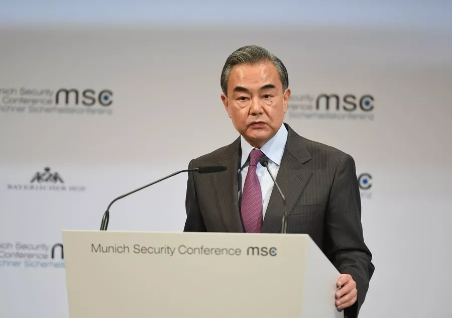 “最美逆行者”“岂曰无衣”用英文怎么说？王毅外长的演讲中有答案