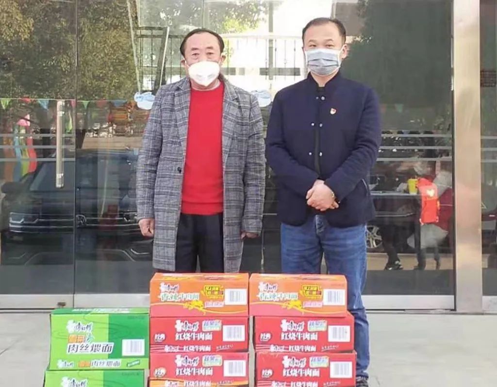 以爱之名齐心战疫,以爱为名为抗疫加油