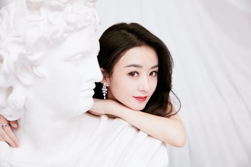 赵丽颖新剧被吐槽年纪大扮嫩,33岁赵丽颖依然少女感十足