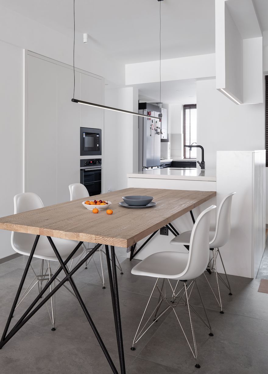 入门玄关连着小房间不浪费空间,现代化两边不靠墙入户玄关实用