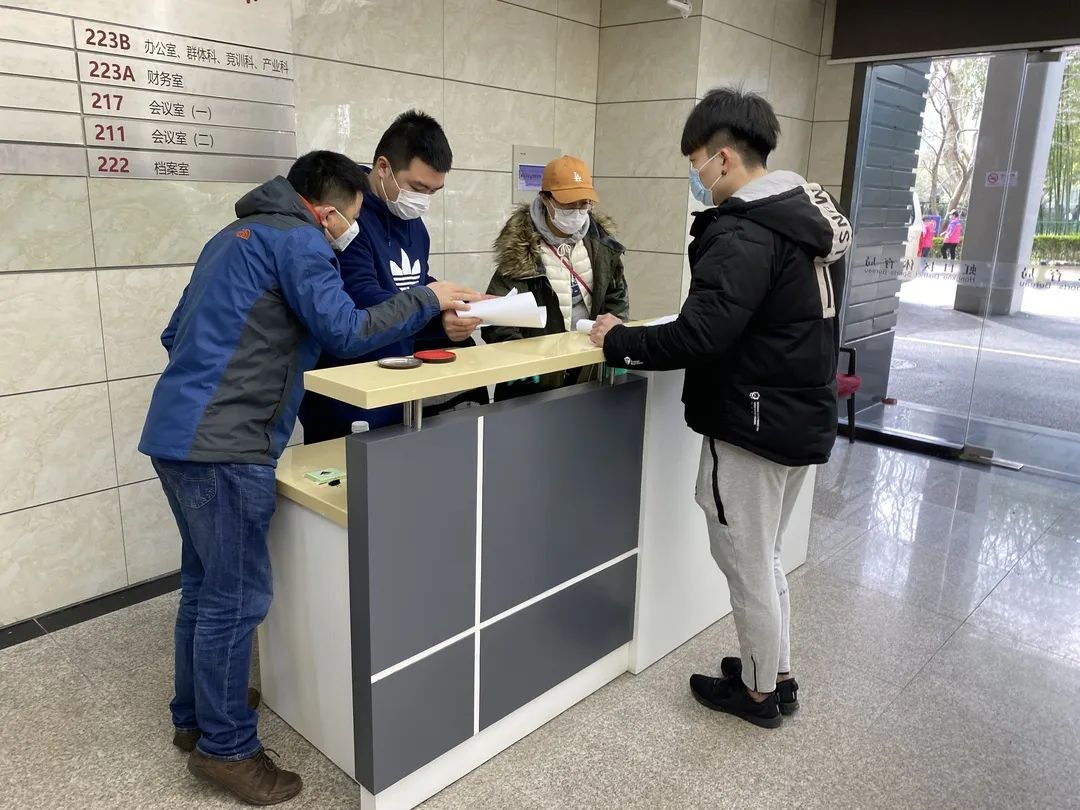 鏄ユ殩鑺卞紑鍔ㄨ捣鏉ュ箍鍦鸿垶,鏄ユ殩鑺卞紑鑸炲姩璧锋潵