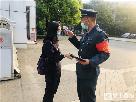 昆明开学首日：学校“各显神通”，学习防疫两不误