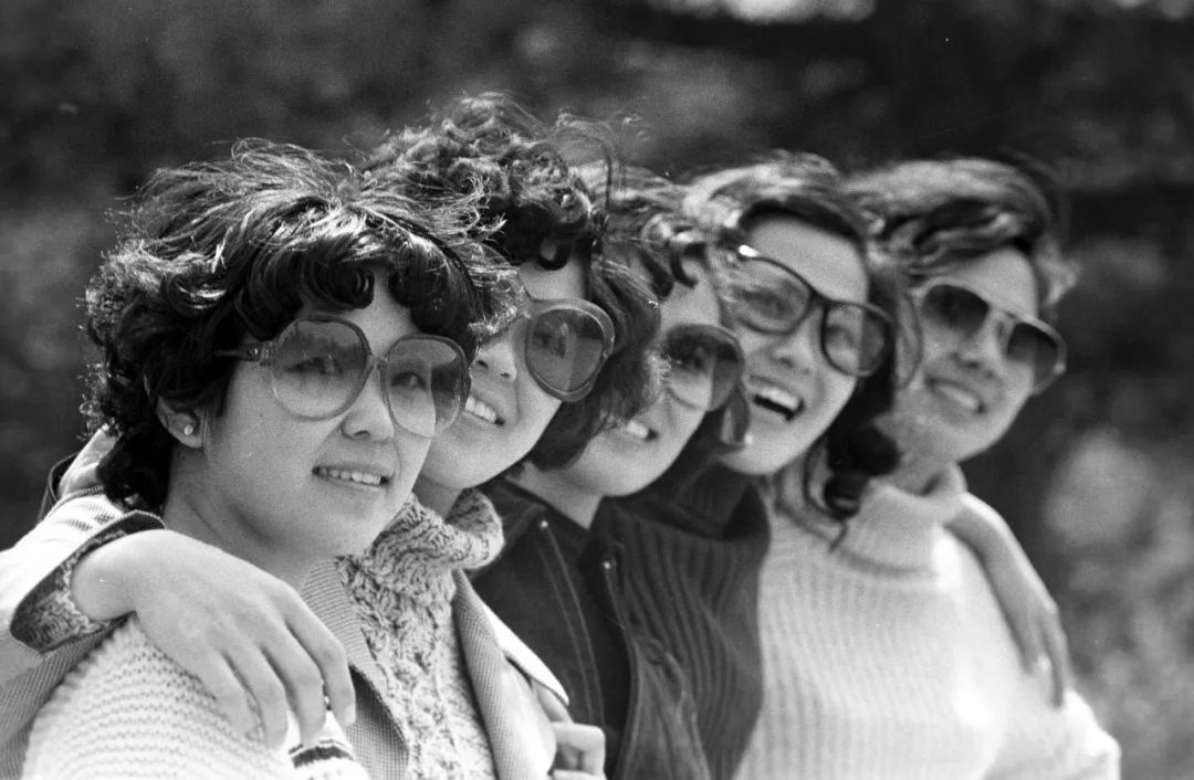 涓婁笘绾渶娴佽鐨勭數闊宠开鏂,灏忔椂鍊欒娲楄剳鐨勮开鏂绁炴洸