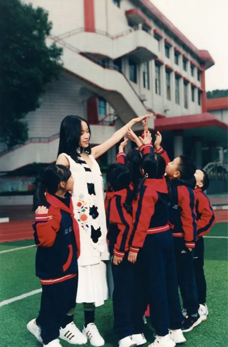 易烊千玺同款闪电帆布鞋,终于买到易烊千玺同款鞋