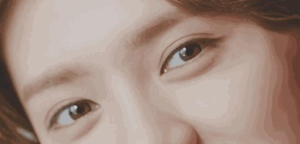 让眼睛变大最快的动作,让眼睛变大100倍