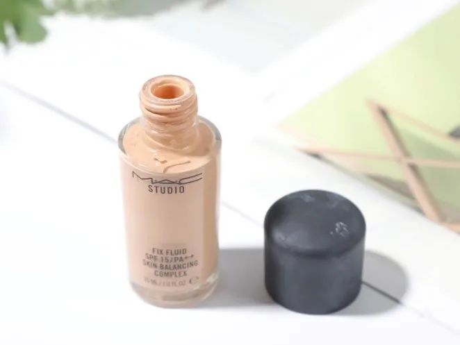 秋冬最水润的粉底液,粉底液推荐秋冬奶油肌