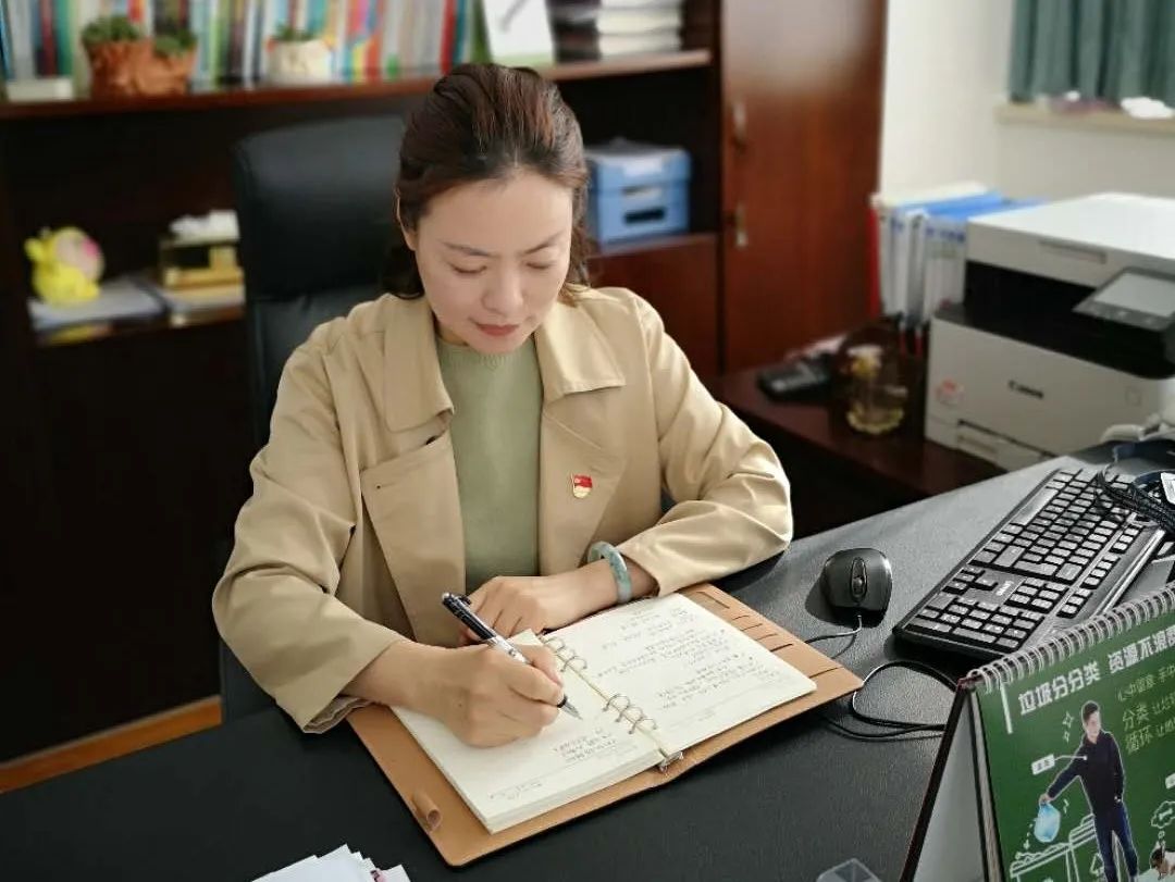 “校长好!”|周雪红:胸怀大爱、勇担重任