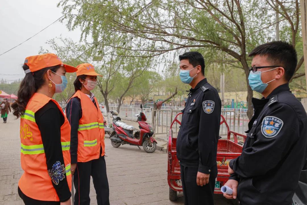 运送物资,化解纠纷,治安巡逻……这群“石榴大妈”很“吸粉”!