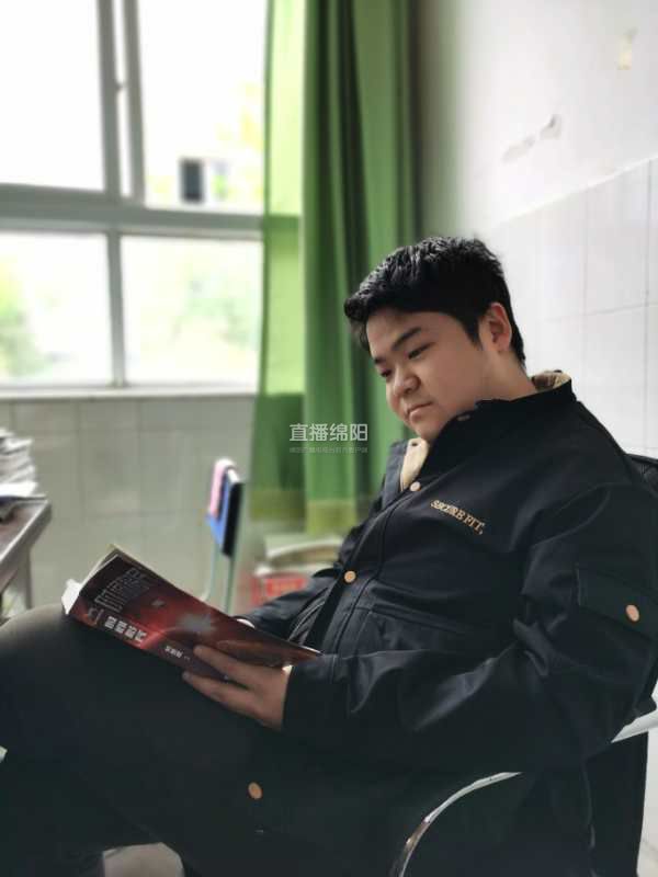 读书日读一本红色经典书,世界读书日师生共读活动美篇