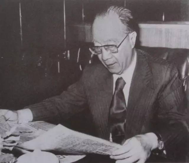 12位文学巨匠,12位文学作家写的书