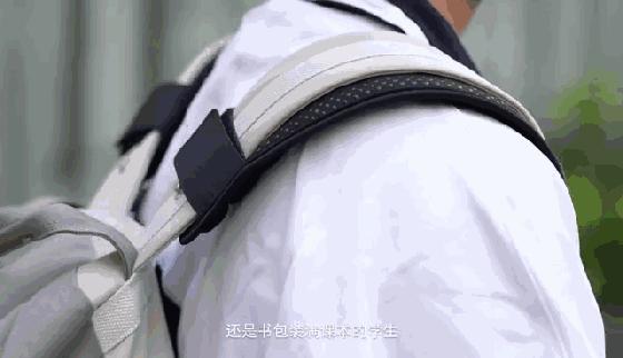 既能斜挎又能双肩背的背包推荐,可隐藏肩带的双肩背包