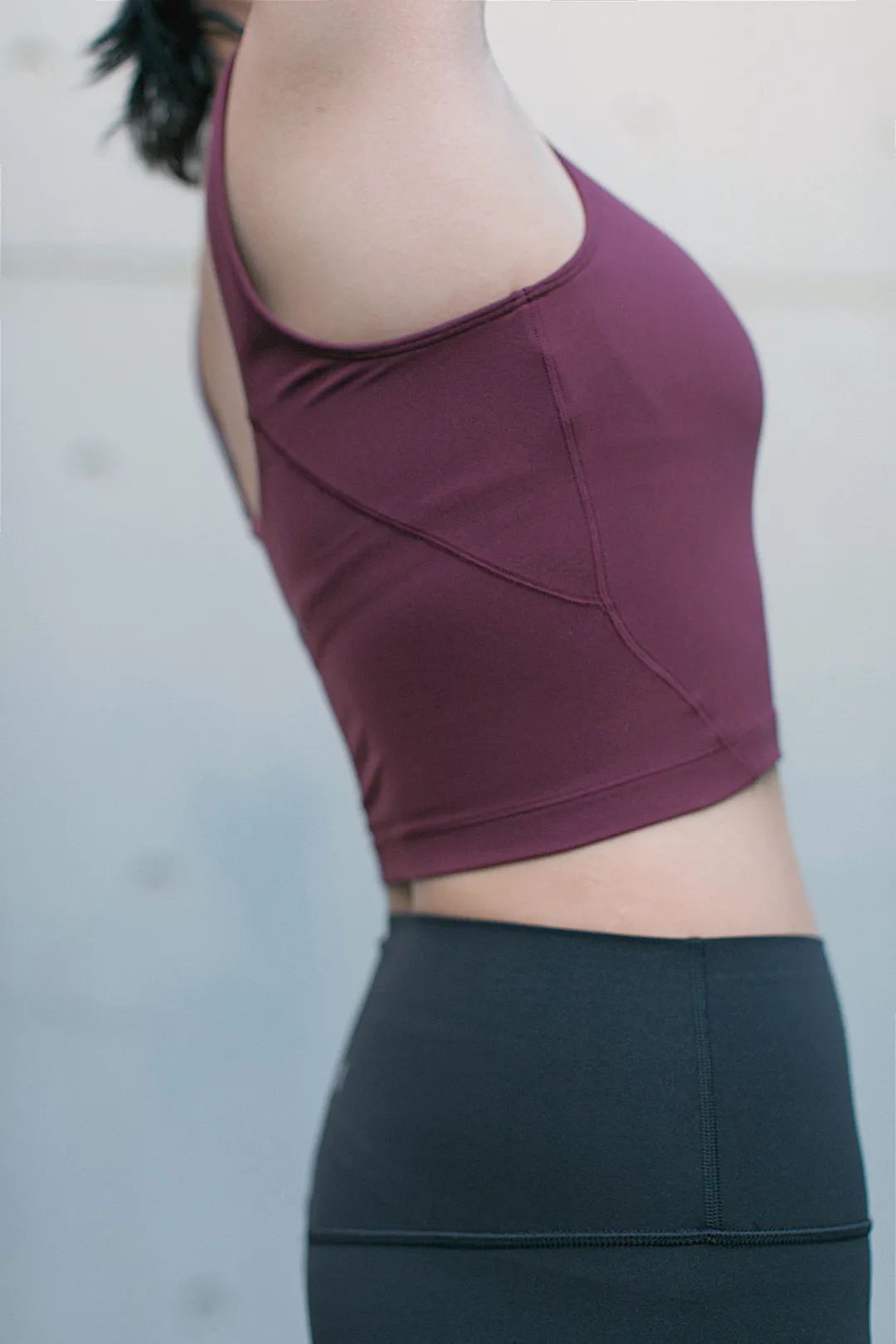 李涛|均价1000块一条的运动紧身裤，好在哪儿？