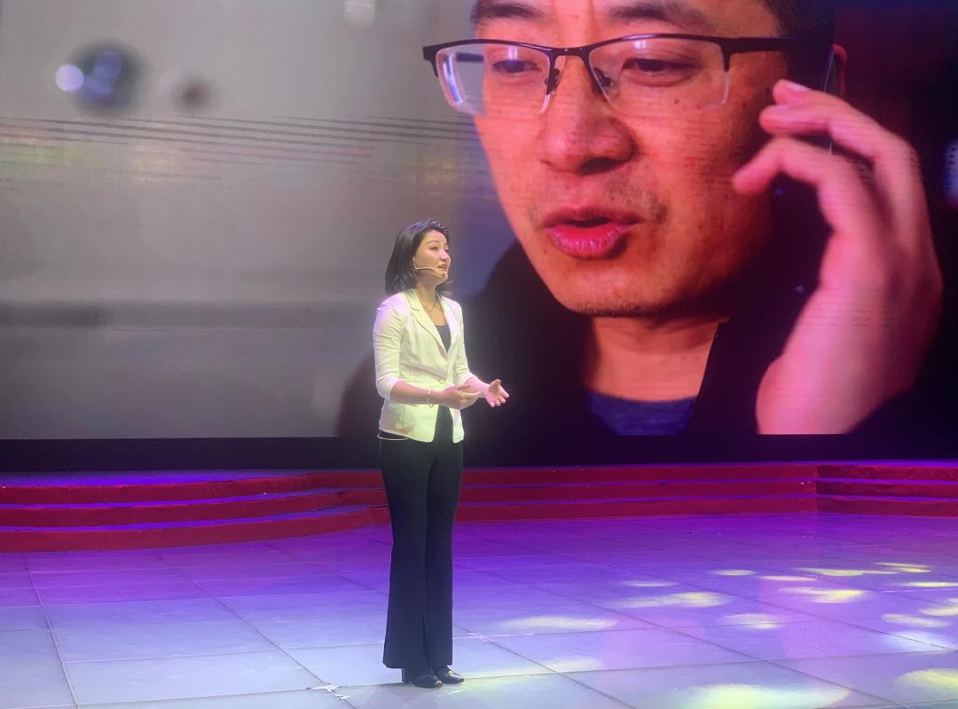 空无一人的台下，57万人流泪聆听~“逆行与坚守，甘孜战疫故事”温暖“云”讲述