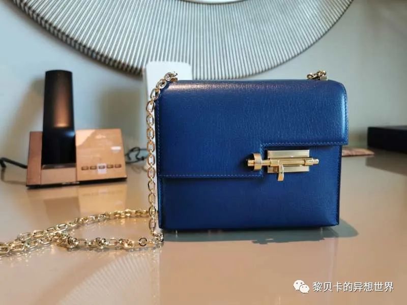 大牌贝壳包正品,性价比高的贝壳包