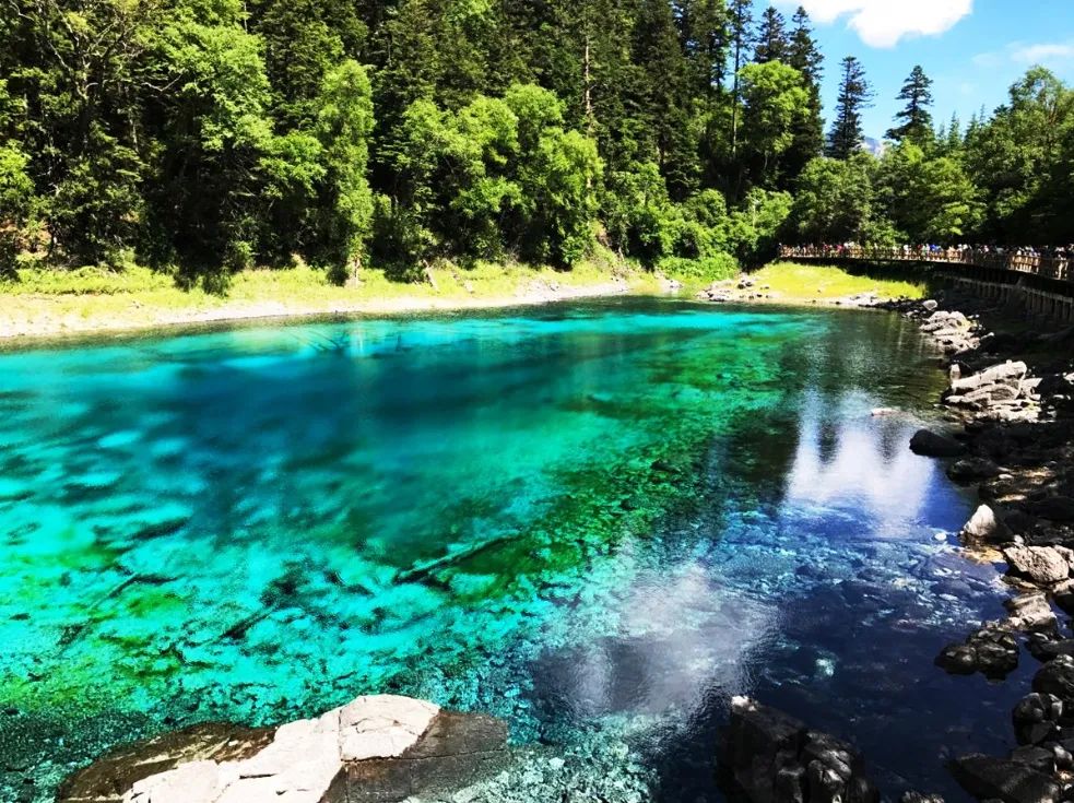 卫星图上的九寨沟,九寨沟全景解说