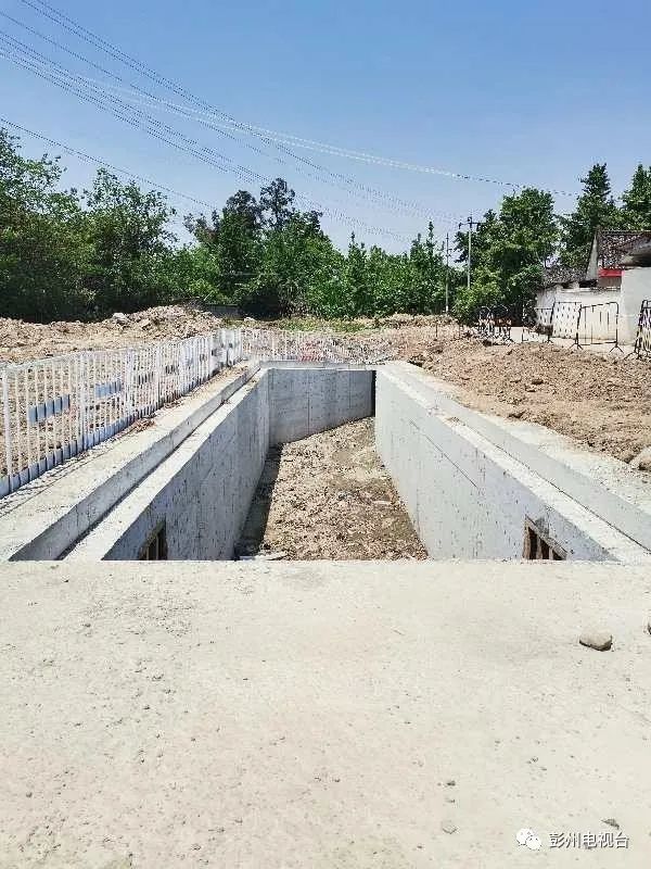 彭州市三环路最新视频,彭州市三环路改造项目