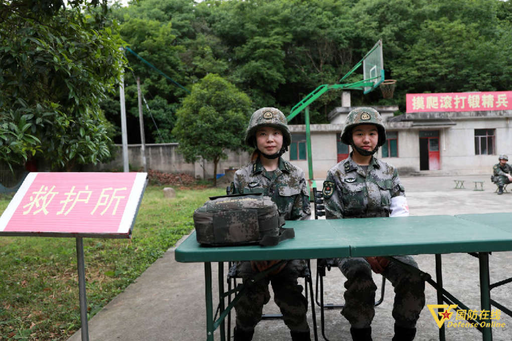 紧张刺激的感觉,别紧张第一视角体验手榴弹实投
