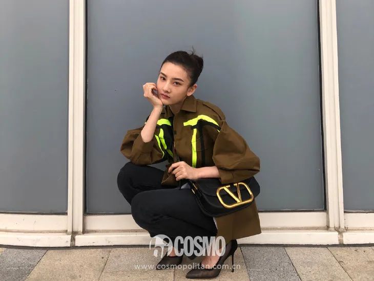 宋祖儿的包包里有什么,宋祖儿包包里面的东西