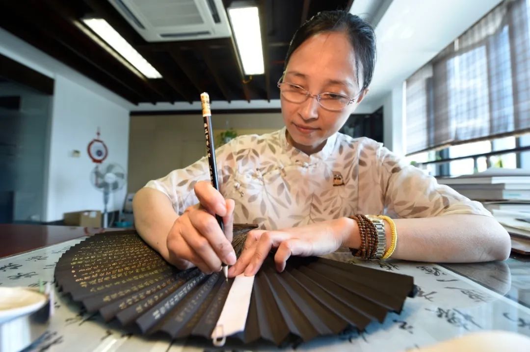 王星记绢扇,王星记真丝绢扇