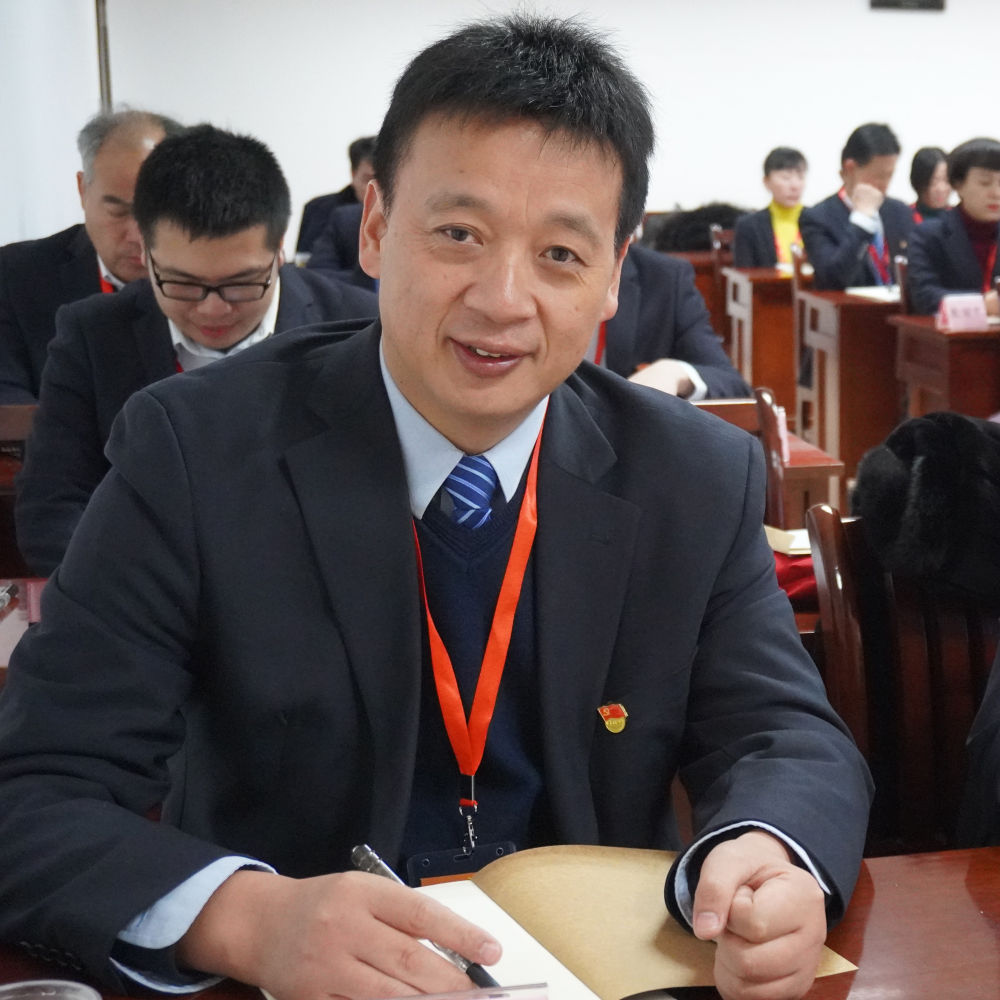 风雨无阻疫情防控不松懈,坚持不懈坚决打赢疫情防控阻击战