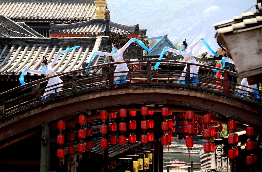 带上心爱的ta来一次浪漫之旅,快带上你的ta来一场浪漫旅行