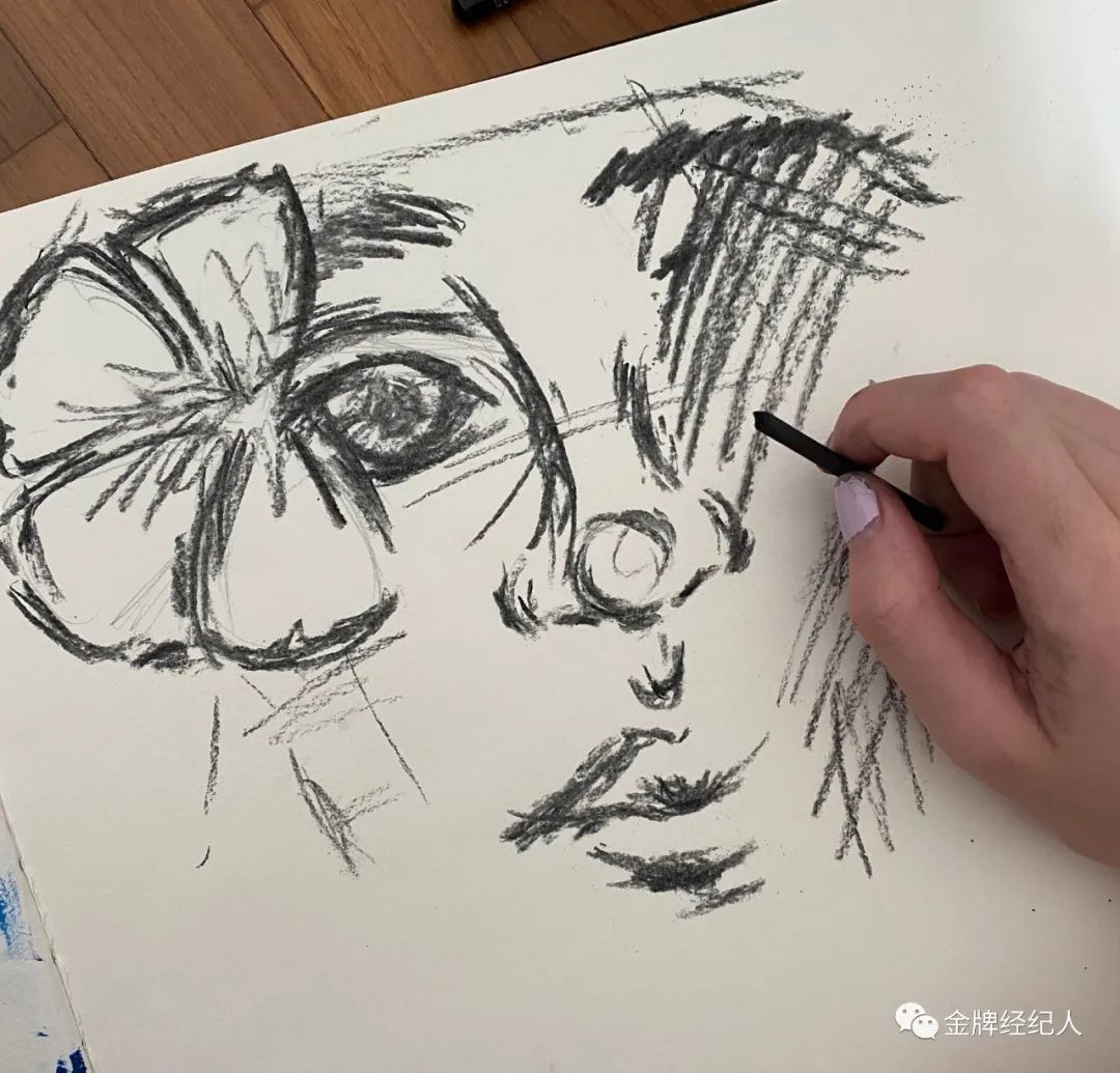 李凯馨演过哪些戏,李凯馨三剧霸屏收官演绎多面角