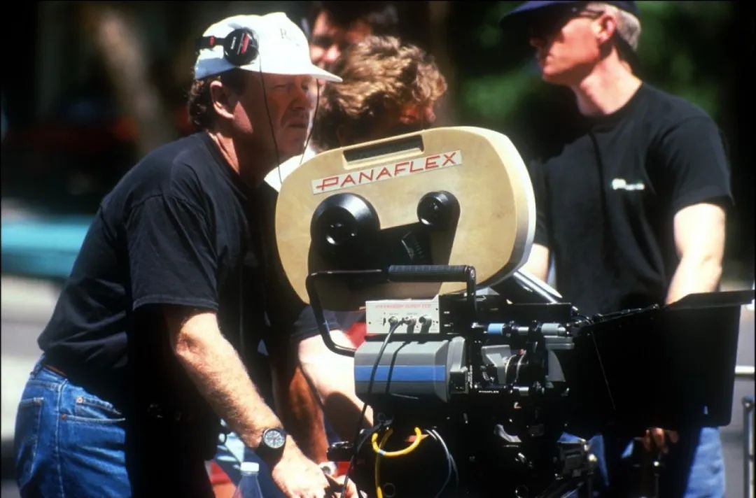 教科书般的公路片,看过的都对女主念念不忘