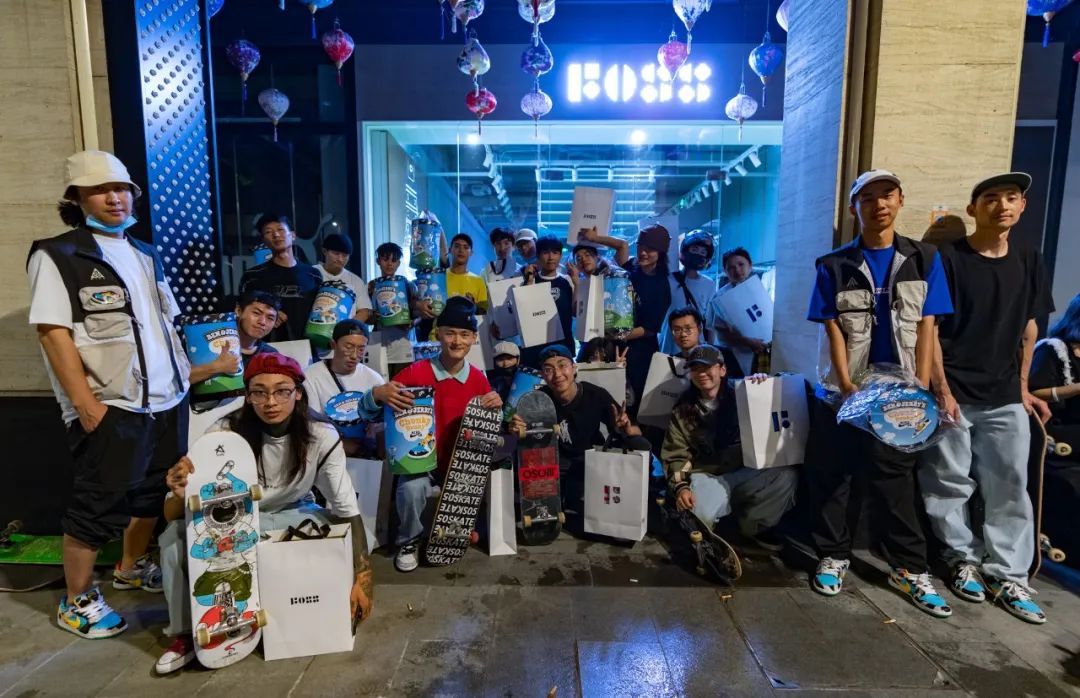 杭州FOSS发售年度理财产品？NikeSBxBenJerry’s合作款为何被炒出天价