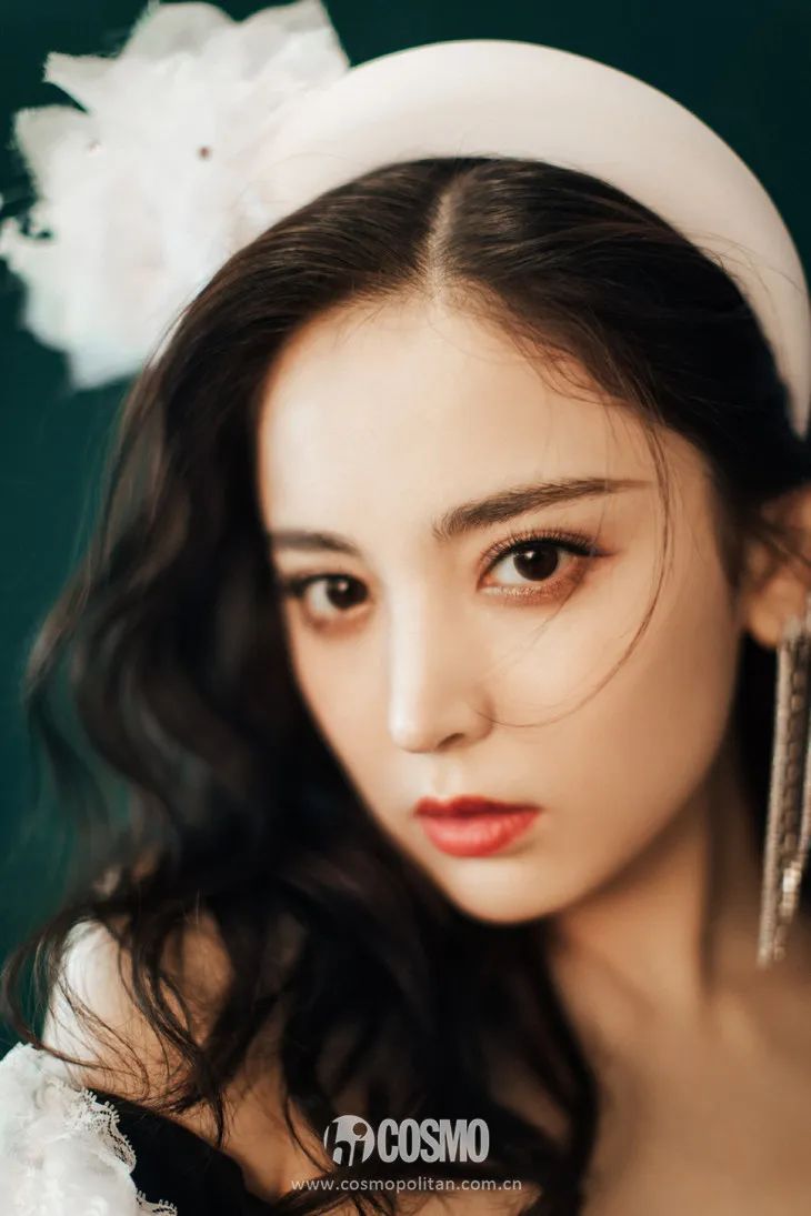 美人计|想看《喜欢你我也是》里的娜扎和王菊互换妆容