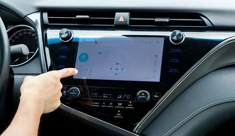 灵魂拷问:补贴6万,他真会把雅阁换成凯美瑞吗?