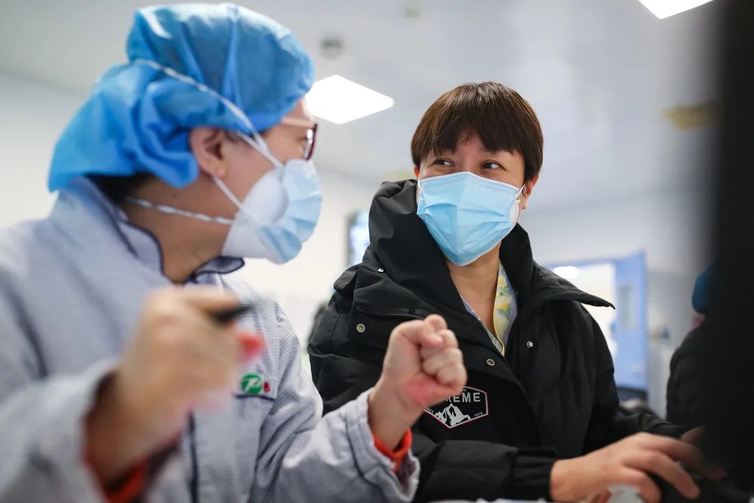 复旦大学附属华山医院呼吸科主任、第四批援鄂医疗队队长李圣青：我选择了这条路，就会坚定地走下去