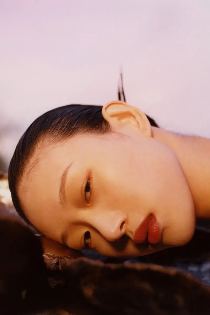 变双眼皮半个月后回到单眼皮,双眼皮怎么临时变成单眼皮