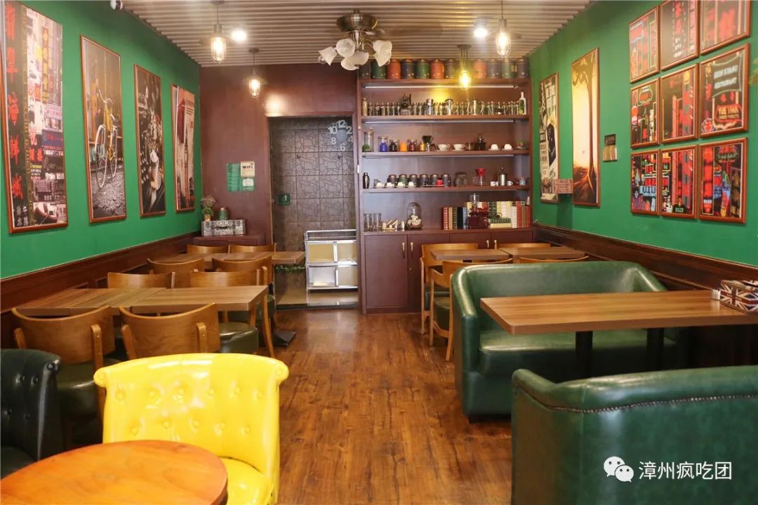 5折！这家店有意思！白天卖特色冰粉！晚上变身小酒馆！就在芳华横路