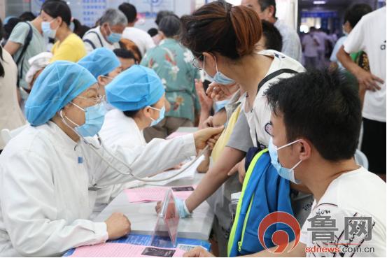国际癫痫关爱日首届癫痫防治大会,医院开展国际癫痫关爱日科普